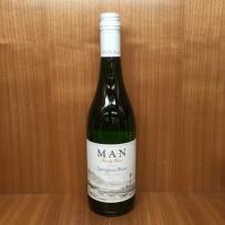 Man Family Sauvignon Blanc Warrelwind (750ml) (750ml)